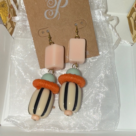 Plunder Jewelry - Plunder Earrings with Peach, Orange, and Black Accents
